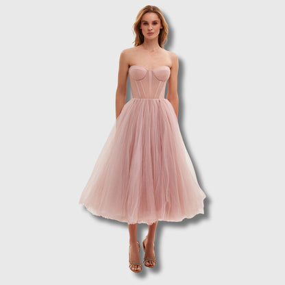 Monica | Elegantes und modelliertes Brautkleid