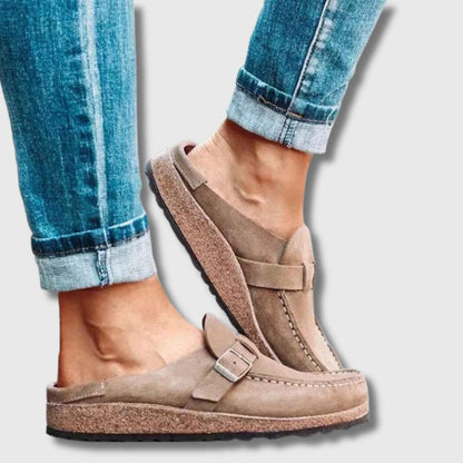 Emily | Handgefertigte Premium-Clogs für stilvolle Schritte