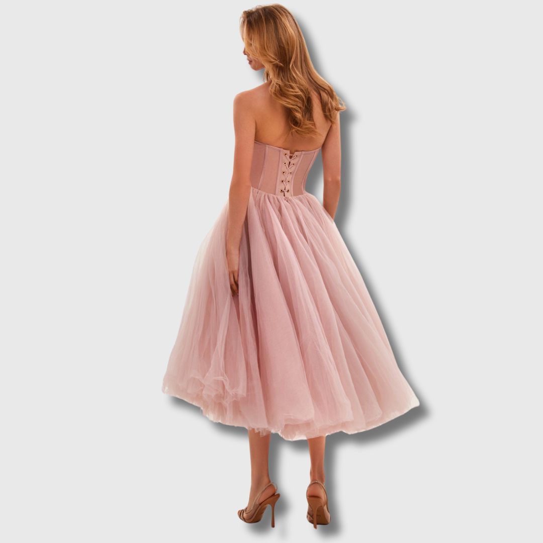 Monica | Elegantes und modelliertes Brautkleid