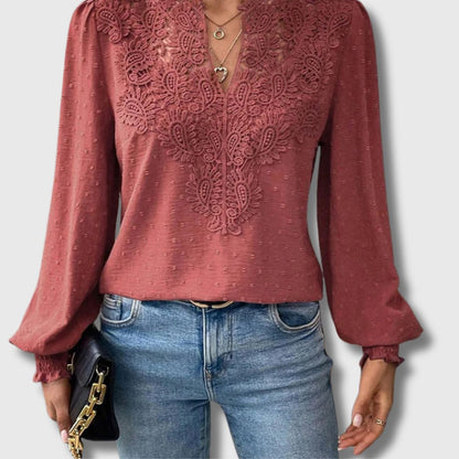 Emily | Handgefertigte Spitzenbluse mit V-Ausschnitt