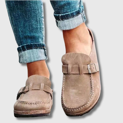 Emily | Handgefertigte Premium-Clogs für stilvolle Schritte